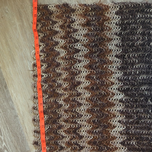 Missoni brown wool zigzag infinity scarf. - Picture 5 of 6